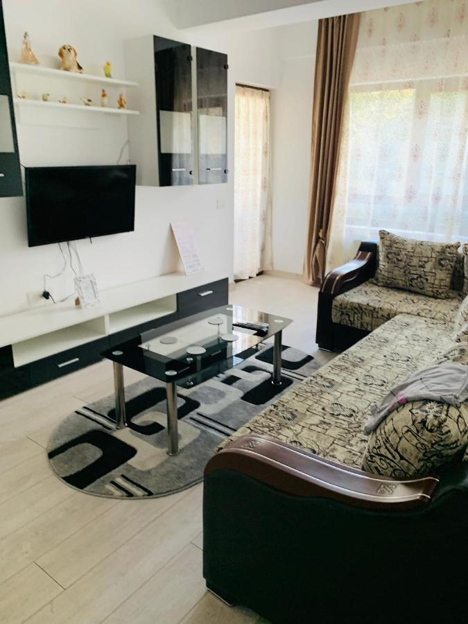 Bridge Tower Residence Яш Екстериор снимка