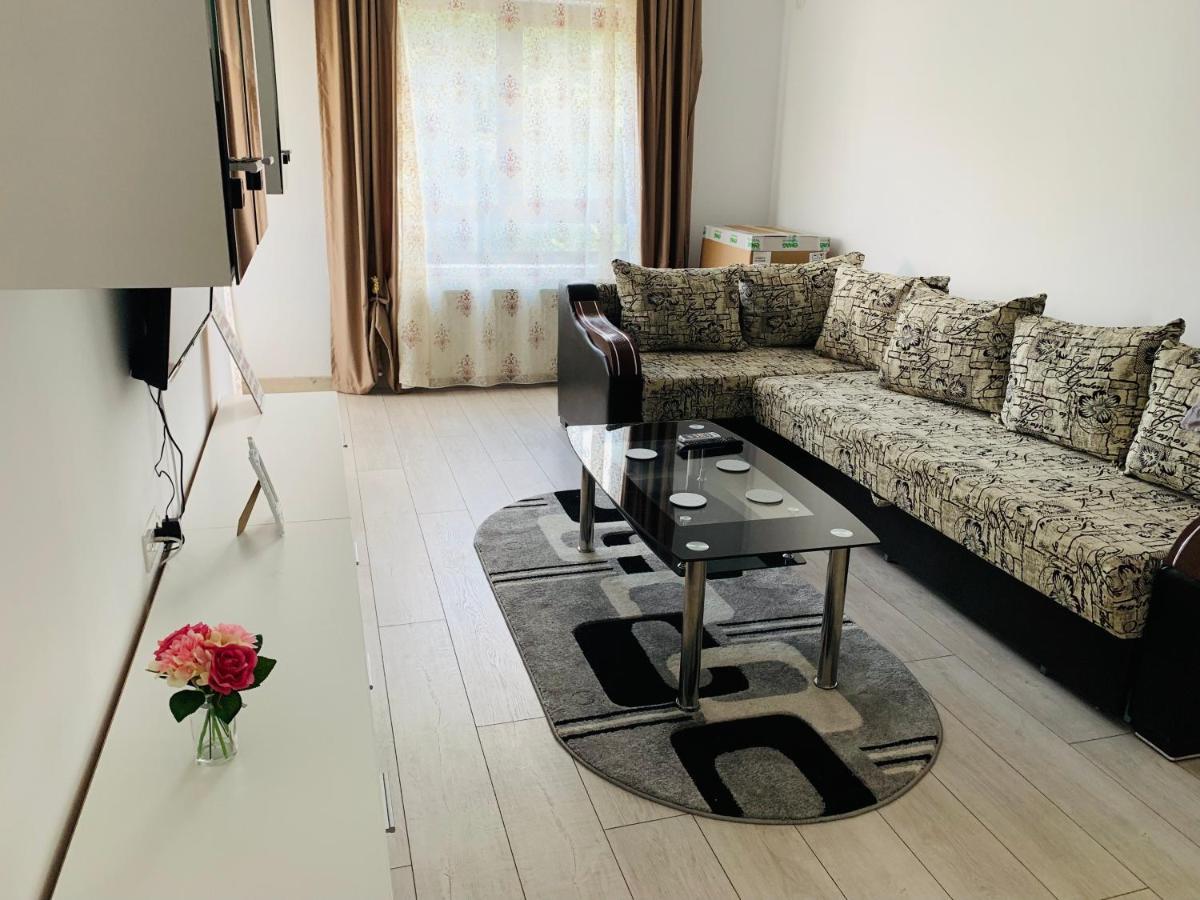 Bridge Tower Residence Яш Екстериор снимка