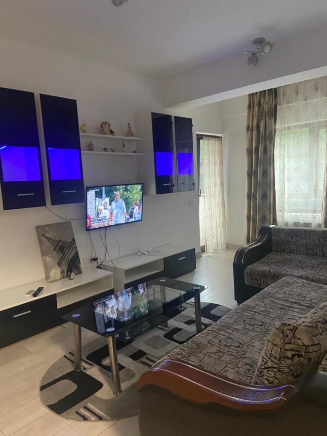 Bridge Tower Residence Яш Екстериор снимка